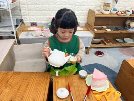 學習區好好玩:倒茶