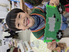 學習區好好玩:加加積木-我做的車子