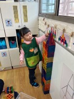 學習區好好玩:很高的房子加尖尖的屋頂