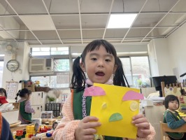 學習區好好玩:紙工區練習用剪刀剪曲線