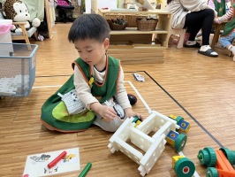 學習區好好玩:組構區-工程積木推土機